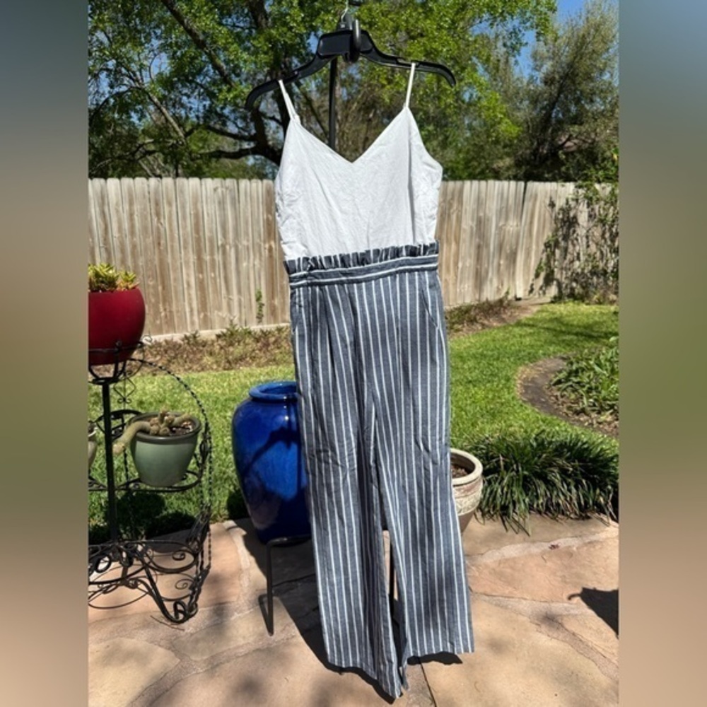 ▶️ Altar'd State ◀️ Linen Blend Striped  Jumpsuit. Size Small